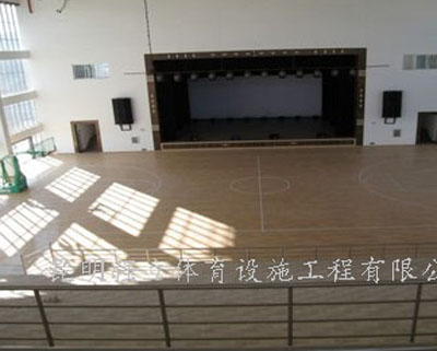 云南省大理州財校籃球館木地板工程