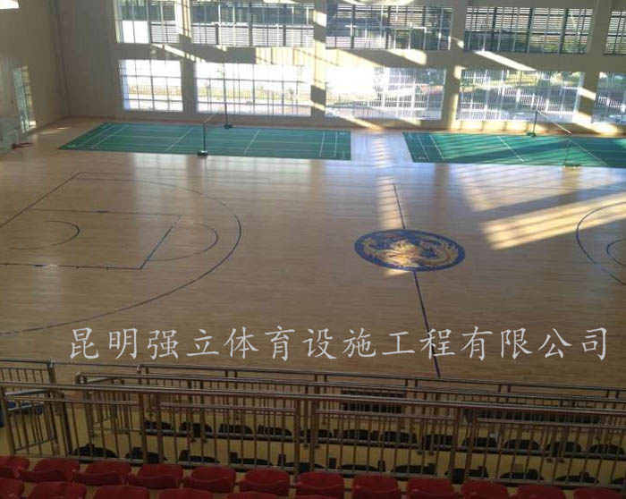 小龍潭體育中心木地板工程